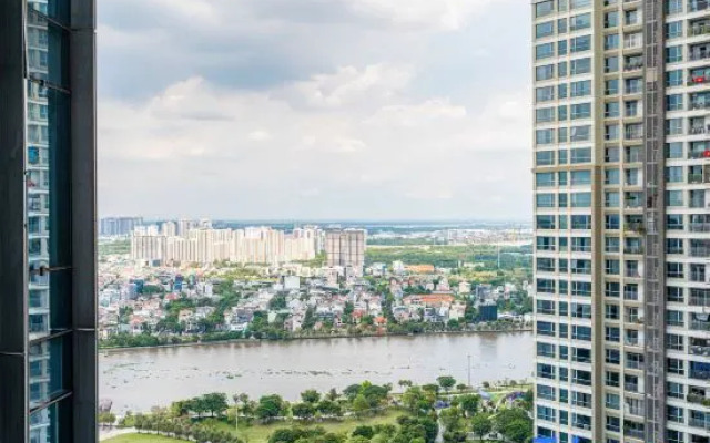 Condotel Imperial Landmark 81