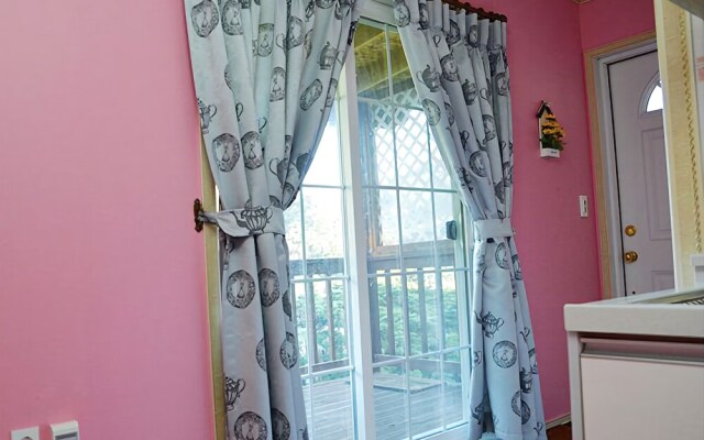 Gurye Pinery View Pension