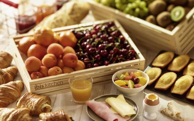 Mercure Paris Butte Montmartre Basilique