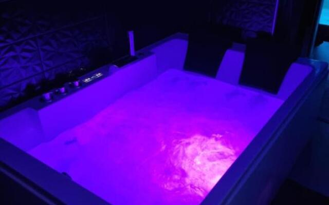 Appart SPA 89 (Adults Only)