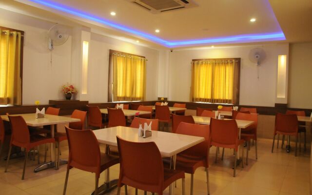 OYO Rooms Cross Cut Road Gokhale Street