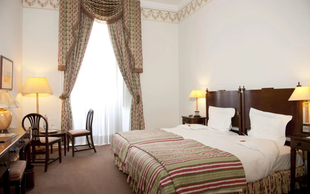 Pousada Palácio de Queluz – Historic Hotel