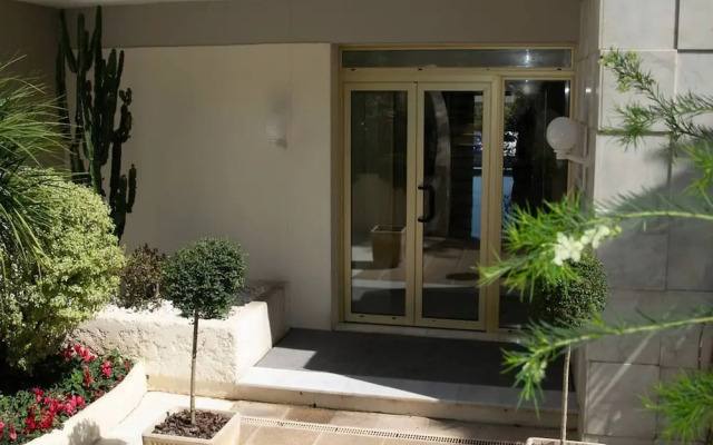 Sea View in Golfe-juan Near Cannes Beach