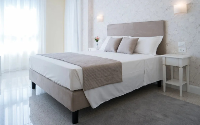 Guest House Train Station