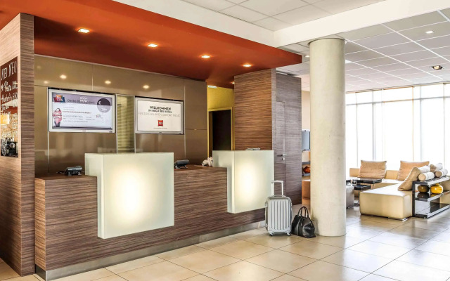 Hotel ibis Friedrichshafen Airport Messe