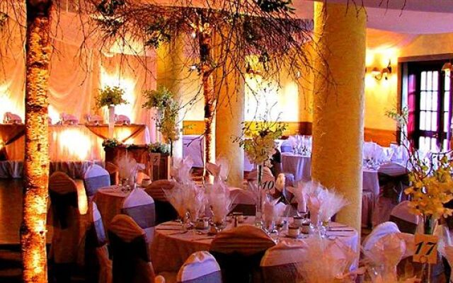 Pacific Inn Resort & Conference Centre