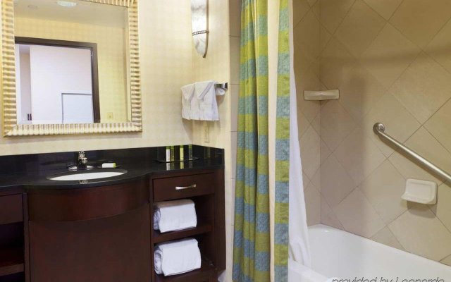 DoubleTree Suites by Hilton Bentonville