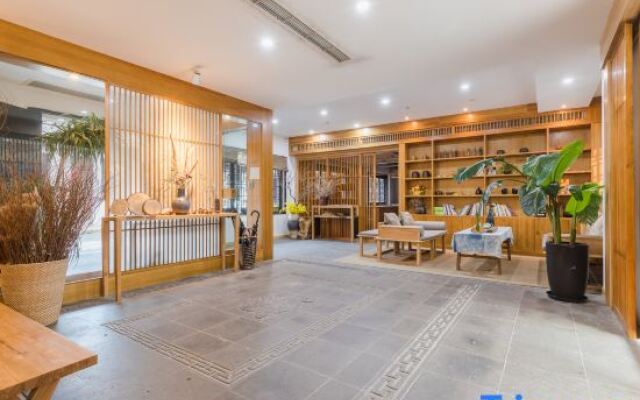 Zhenfengxuan Holiday Courtyard