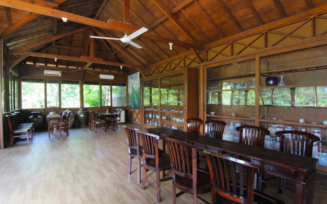 Hotel Bandara Asri RedPartner