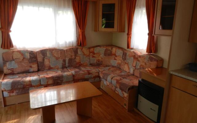 Appealing Chalet With Terrace in the Surroundings of Turnhout