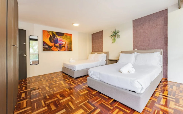 Parques Condesa Apartments by VH