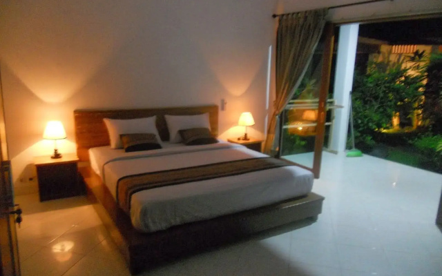 Gili Smile Bungalows