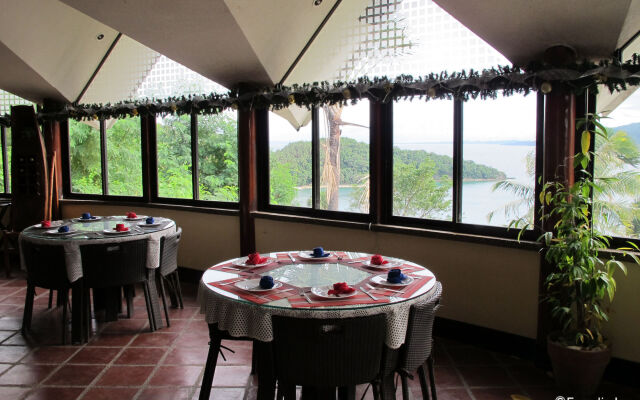 Utopia Resort & Spa