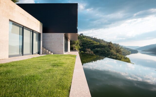 Feel Discovery Douro Cherry