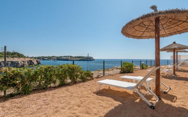 Orange Colom Seaside Apartments