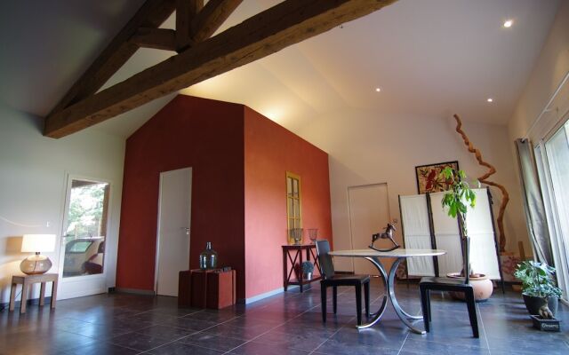 Mas Du Domaine De Montcalm B And B And Gites