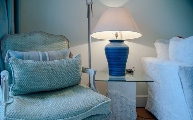 Luxury 2 bed Flat With Garden in Wimbledon