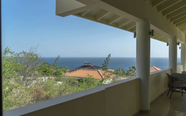 Beautiful Hilltop Villa With Breathtaking Views of the Caribbean Sea!