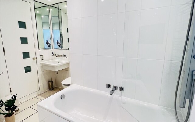 Captivating 2-bed Apartment in Central London