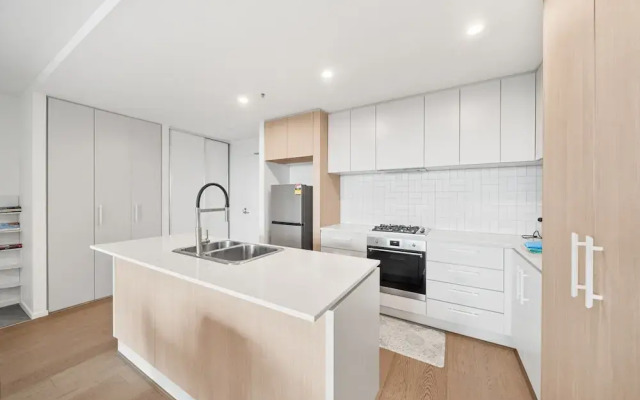 Stylish 2-bed Apartment With Luxe Amenities Access