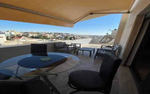 Charming 1 Bedroom Apartment in Amman's Heart