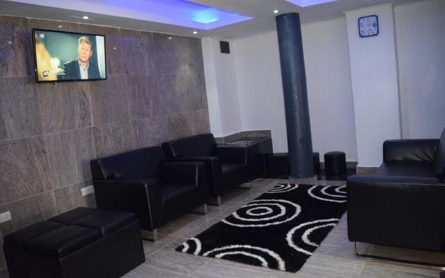 Latitude 1 Serviced Suites