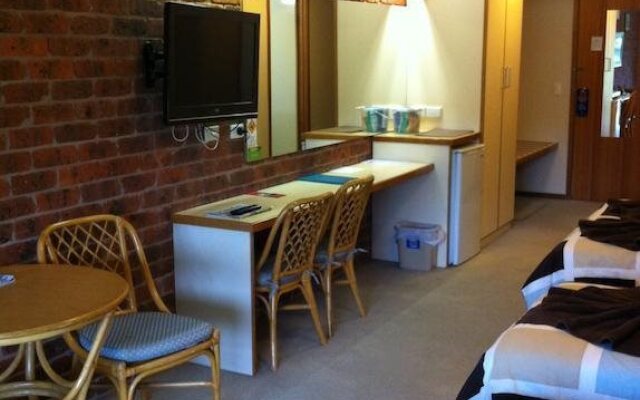 Tooleybuc Club Motor Inn