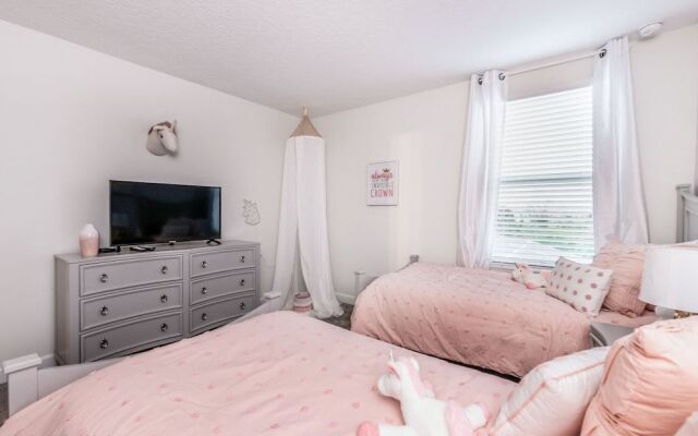 Interlocking Drive Villa Champions Gate