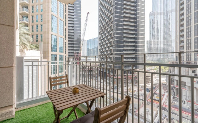 Lux BnB 3BDR Burj Khalifa & Pool Views