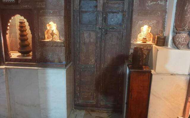 Raj Mandir Boutique Home Stay