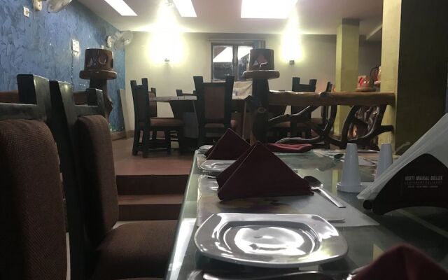 Hotel Minakshi International