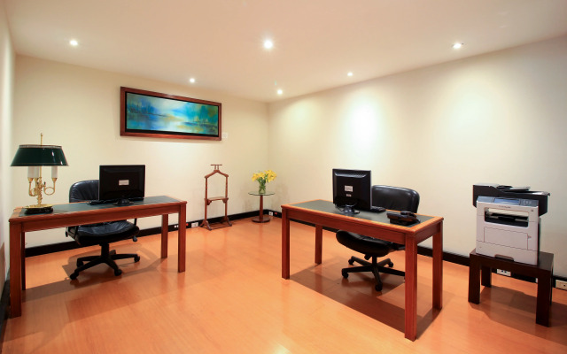 Windsor House Inn By Geh Suites