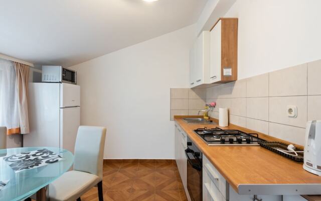 Scenic Apartment in Zadar With Terrace