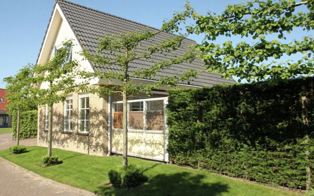 Detached Holiday Home in Small-scale Holiday Park
