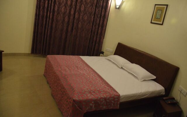 Silver Oak Country Yard Resort