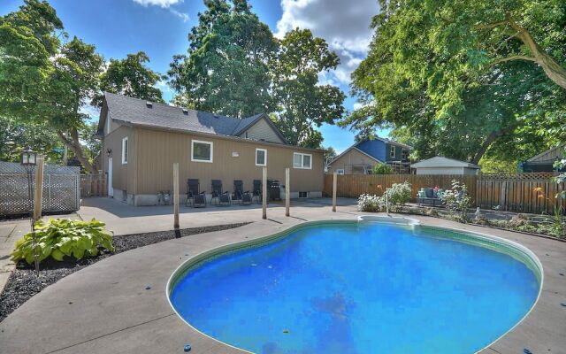 Niagara Retreat