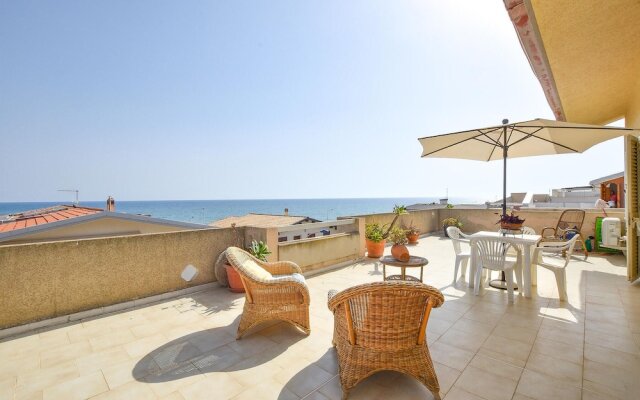 Beautiful Apartment in Donnalucata With 2 Bedrooms and Wifi