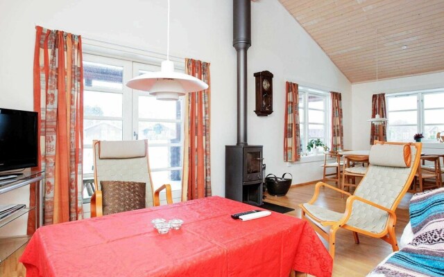 Cozy Holiday Home in Vaeggerlose With Terrace