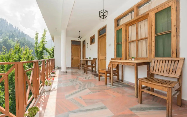 One Light Hostel
