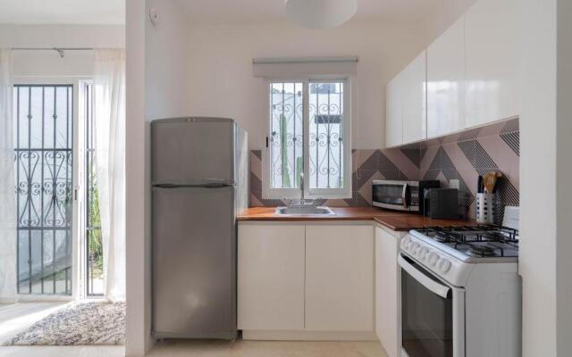 Perfect Cozy Vacation Home Just 2 Miles From the beach