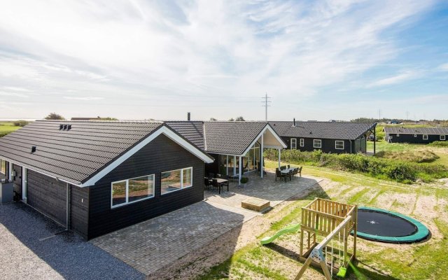 5 Star Holiday Home in Ringkøbing