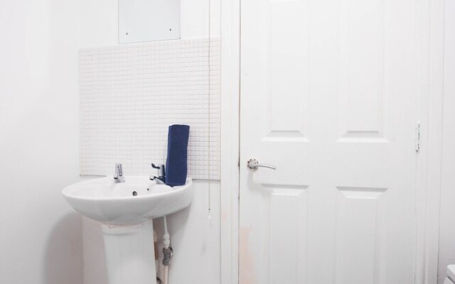 Short Stay Bristol - Stapleton 1 Apartment