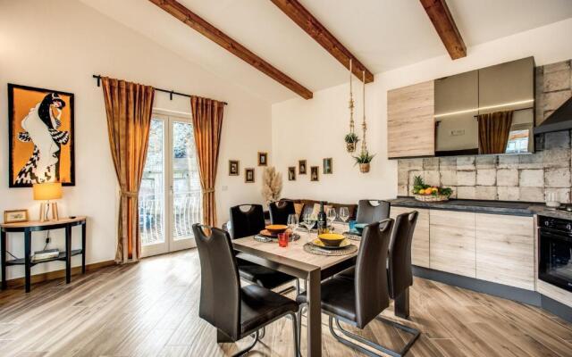 CHEZ MARIE' - modern apartment in countryside