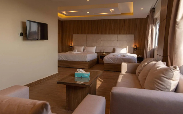 Nine Pyramids View Hotel