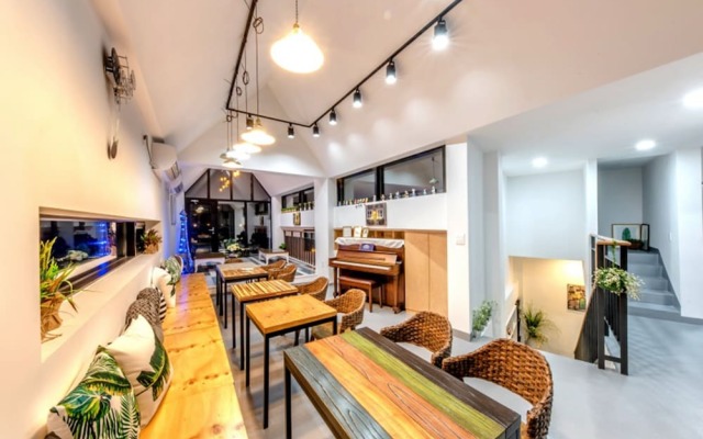 On The Beach Pension