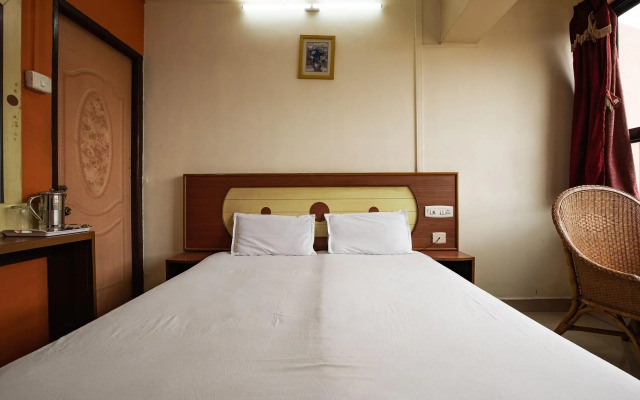 Hotel Poonam by OYO Rooms