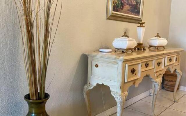 Your Cozy Spacious home with Heated Pool