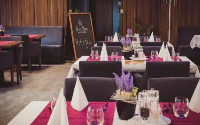 Hotel Hron