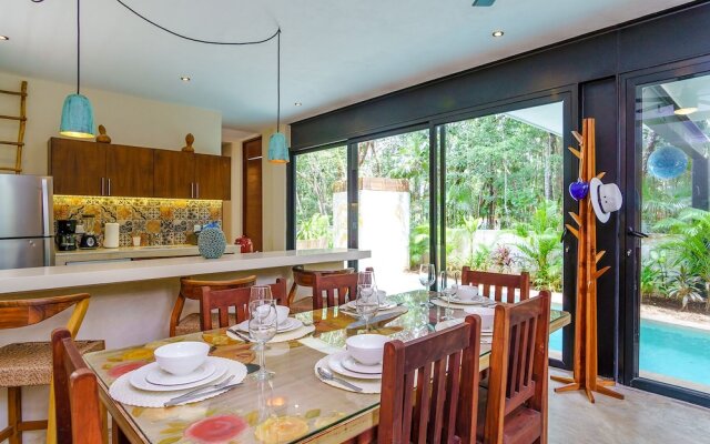 Magazine-worthy Villa Ponderosa with Private Pool & Gated Area