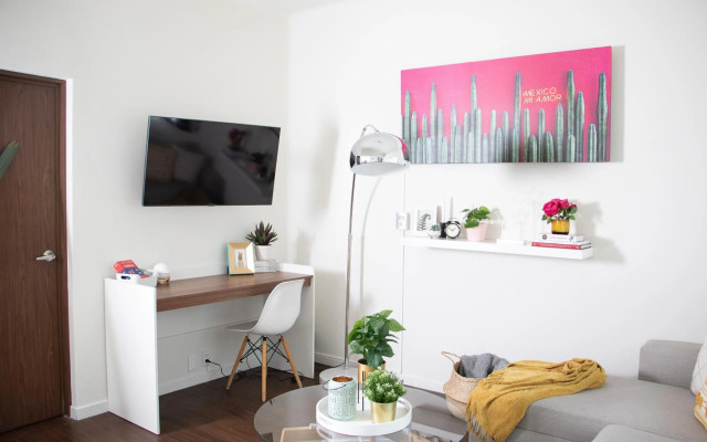 La Condesa: Beautiful Designed Studio
